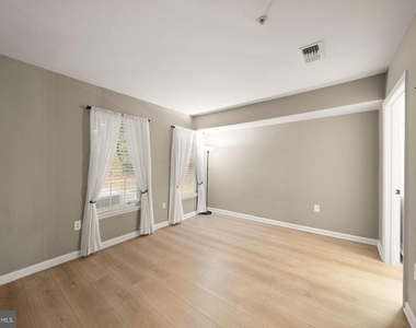 4510 Superior Square - Photo Thumbnail 14