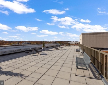 444 W Broad Street - Photo Thumbnail 29
