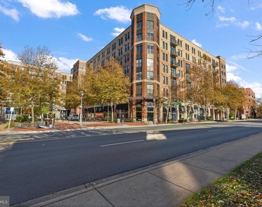 444 W Broad Street - Photo Thumbnail 40
