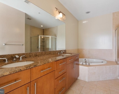 444 W Broad Street - Photo Thumbnail 24