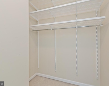 444 W Broad Street - Photo Thumbnail 17