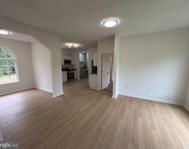 12469 Paige Road - Photo Thumbnail 1