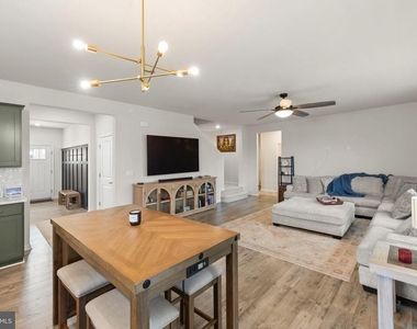 404 Norris Street - Photo Thumbnail 10