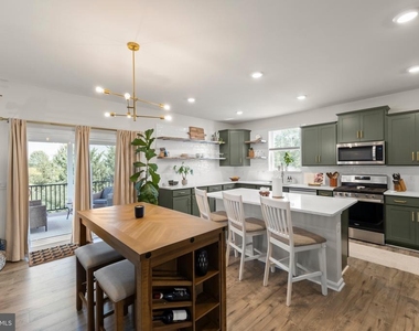 404 Norris Street - Photo Thumbnail 9