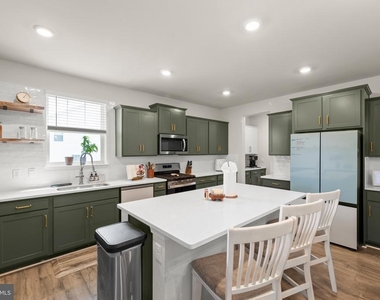 404 Norris Street - Photo Thumbnail 5