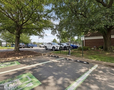 1024 Valley Drive - Photo Thumbnail 32