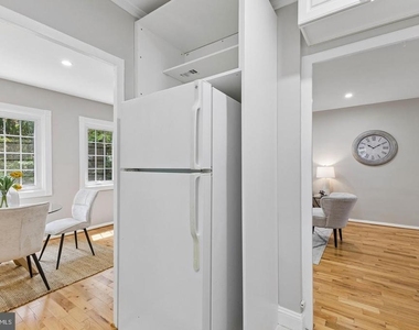 1024 Valley Drive - Photo Thumbnail 18