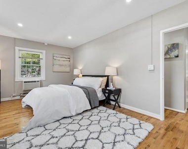 1024 Valley Drive - Photo Thumbnail 9