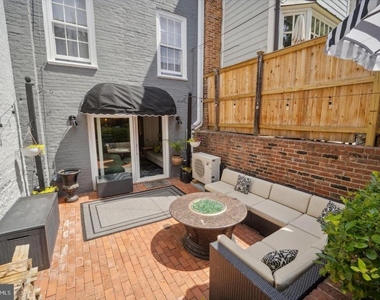 428 Wolfe Street - Photo Thumbnail 15