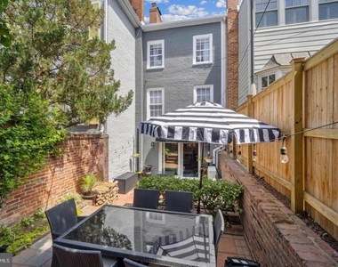 428 Wolfe Street - Photo Thumbnail 17