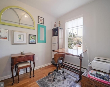 428 Wolfe Street - Photo Thumbnail 3
