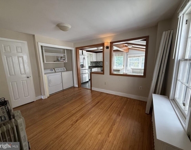 2112 N Edison Street N - Photo Thumbnail 8