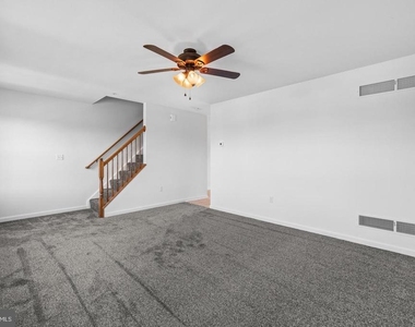96 Breezewood Drive - Photo Thumbnail 21