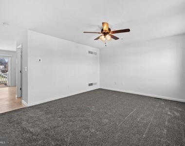 22 Breezewood Drive - Photo Thumbnail 19