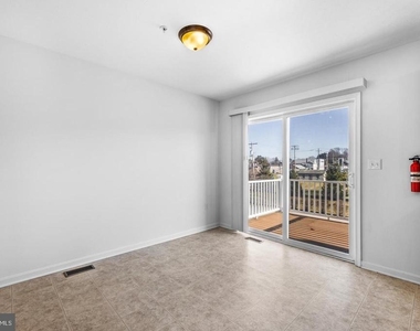 16 Breezewood Drive - Photo Thumbnail 10
