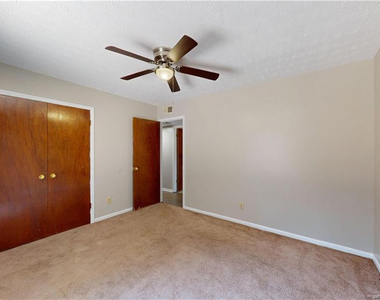 707 Hedgelawn Way - Photo Thumbnail 13