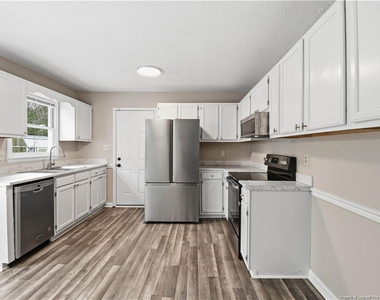 6813 Foxton Court - Photo Thumbnail 10