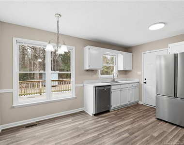 6813 Foxton Court - Photo Thumbnail 11