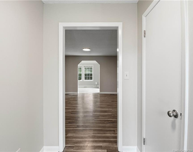 6813 Foxton Court - Photo Thumbnail 6