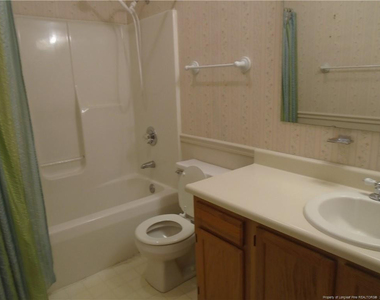 921 Glen Reilly Drive - Photo Thumbnail 7