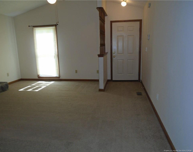 921 Glen Reilly Drive - Photo Thumbnail 17