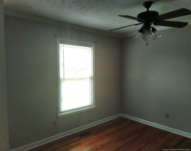 7204 Standish Court - Photo Thumbnail 4