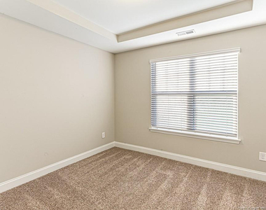 2240 Mannington Drive - Photo Thumbnail 37