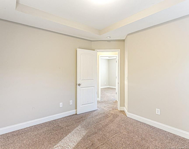 2240 Mannington Drive - Photo Thumbnail 34