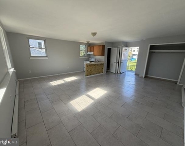 1217 Arrott Street - Photo Thumbnail 2