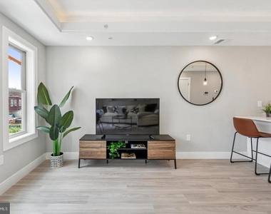 2401 N 2nd Street - Photo Thumbnail 11
