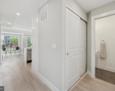 2401 N 2nd Street - Photo Thumbnail 17