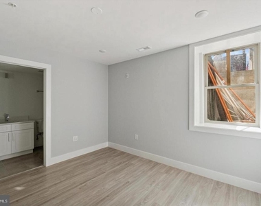 2401 N 2nd Street - Photo Thumbnail 11
