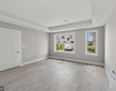 2401 N 2nd Street - Photo Thumbnail 3