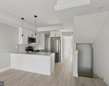 2401 N 2nd Street - Photo Thumbnail 15