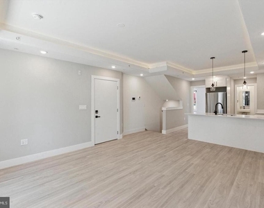 2401 N 2nd Street - Photo Thumbnail 1