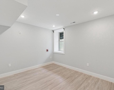 2401 N 2nd Street - Photo Thumbnail 11