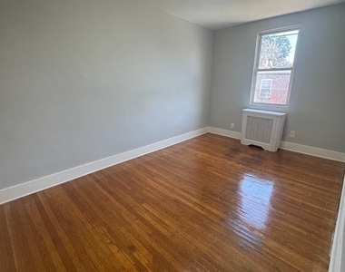 1142 E Price Street - Photo Thumbnail 7