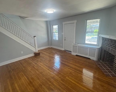 1142 E Price Street - Photo Thumbnail 1