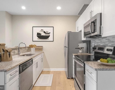 235 N Columbus Boulevard - Photo Thumbnail 12