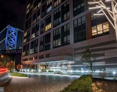 235 N Columbus Boulevard - Photo Thumbnail 44