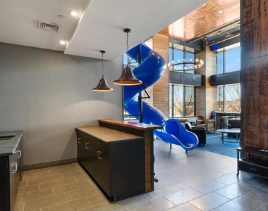 235 N Columbus Boulevard - Photo Thumbnail 33