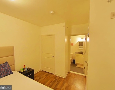 6619 Ridge Ave - Photo Thumbnail 4