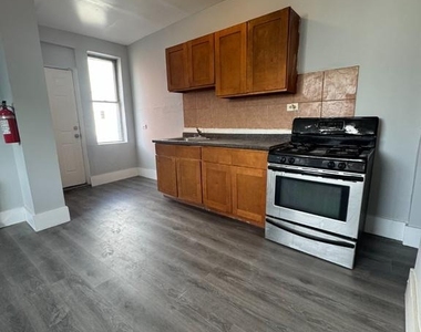 5583 Blakemore Street - Photo Thumbnail 7