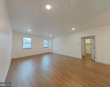 6237 Germantown Avenue - Photo Thumbnail 4