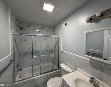 32 S 53rd Street - Photo Thumbnail 5