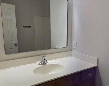 8825 Camden Park Drive - Photo Thumbnail 14