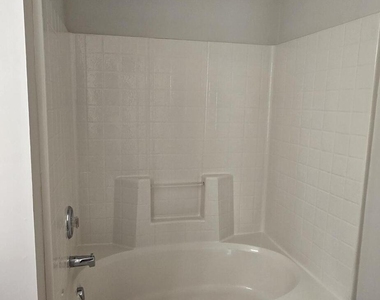 8825 Camden Park Drive - Photo Thumbnail 15