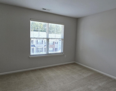 8825 Camden Park Drive - Photo Thumbnail 16