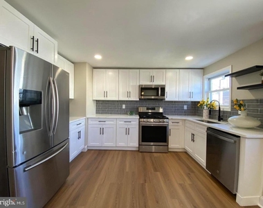 12639 Biscayne Drive - Photo Thumbnail 8