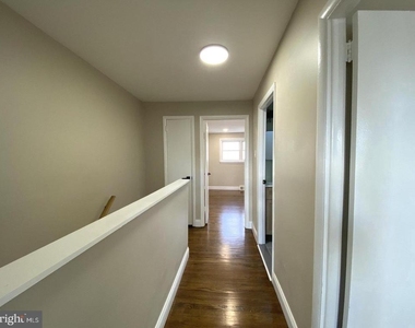 12639 Biscayne Drive - Photo Thumbnail 10